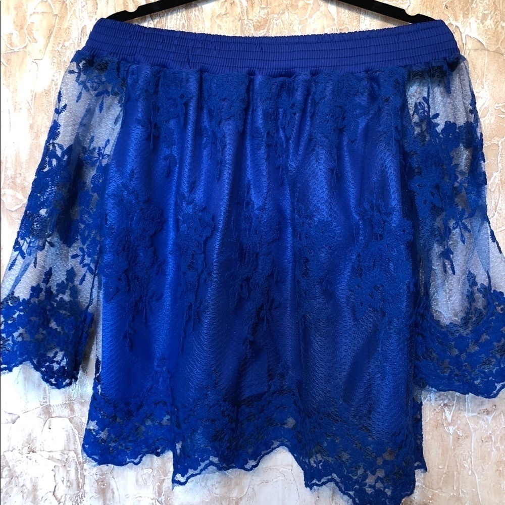 Off-Shoulder Top
